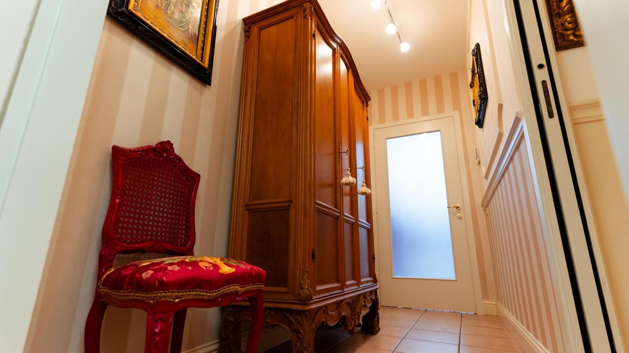 New Cozy Apartment - City Centre Lecco Bagian luar foto